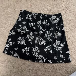 Black and white floral mini skirt